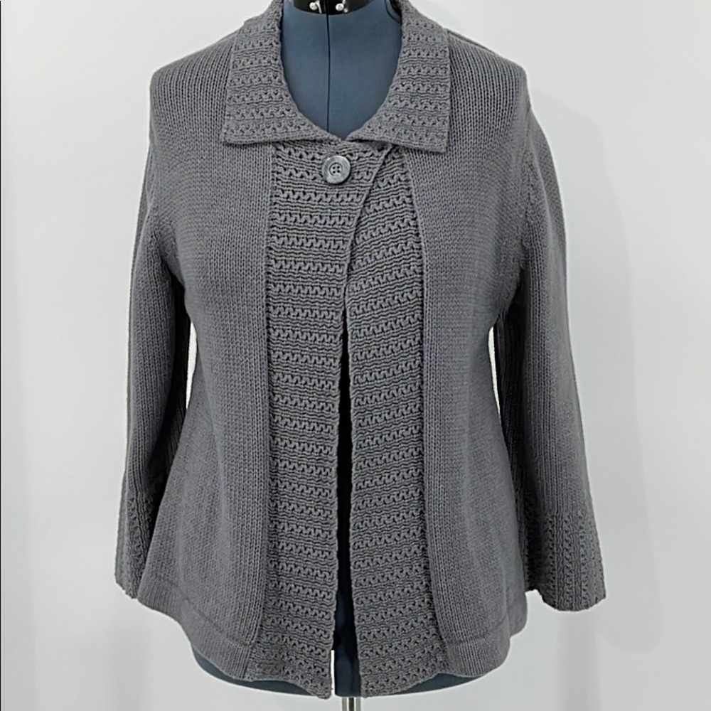 CROFT & BARROW SIZE MEDIUM Elegant Gray Women's Jacket/Sweater